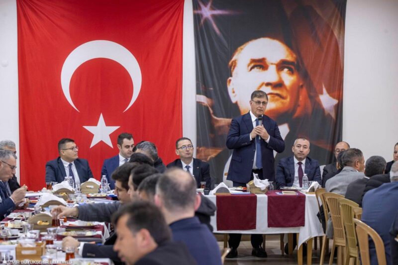 İzmir Büyükşehir Belediye Başkanı Dr. Cemil Tugay, çeşitli açılış ve