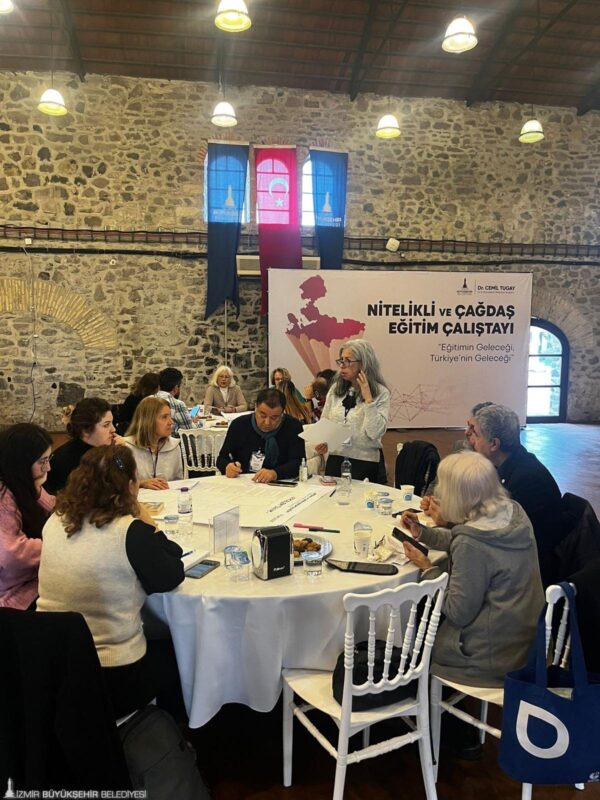 İzmir Büyükşehir Belediyesi’nin Tarihi Havagazı Fabrikası Kültür Merkezi’nde düzenlediği Nitelikli