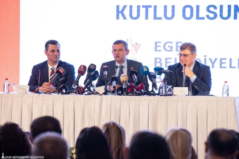 Cumhuriyet Halk Partisi (CHP) Genel Başkanı Özgür Özel, Ege Belediyeler