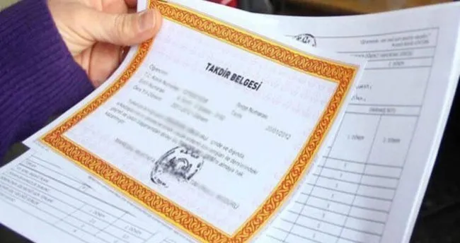 MEB, ilkokullarda karne sistemini değiştirerek gelişim raporları uygulamasına geçiyor. Ortaokul