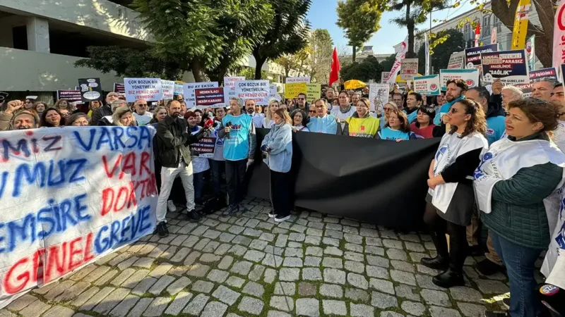 "Aile Hekimliği Eziyet Yönetmeliğine Hayır" diyen İzmir Sağlık Platformu, iş