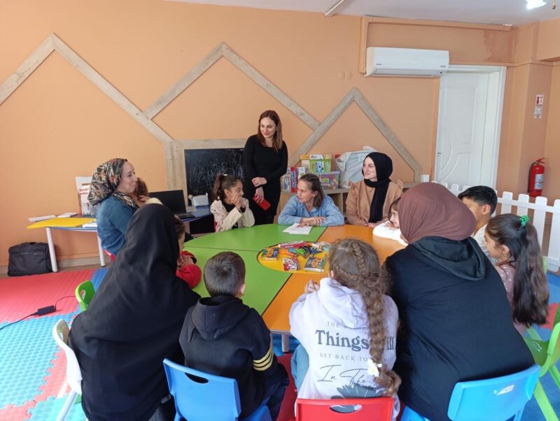Bayraklı Belediyesi tarafından düzenlenen yarıyıl tatili etkinlikleri, çocuklara unutulmaz anlar