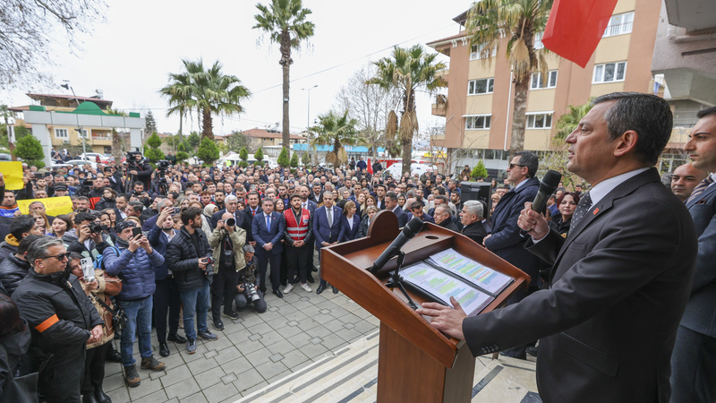 Cumhuriyet Halk Partisi Genel Başkanı Özgür Özel, 6 Şubat 2023