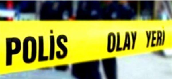 Adana'nın Seyhan ilçesinde bir dönerciye düzenlenen silahlı saldırıda işletme sahibi