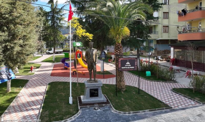 İzmir Büyükşehir Belediyesi’nin Beydağ’da yenileyerek hizmete açtığı 2 Eylül Kurtuluş