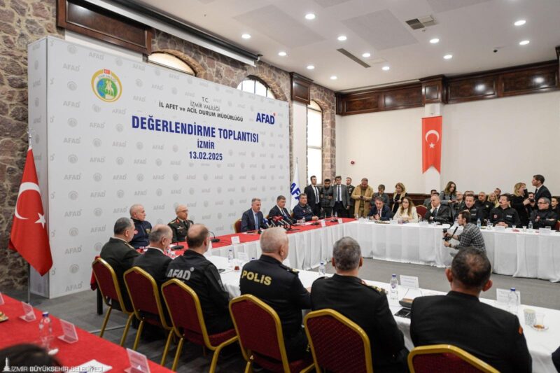 İzmir Büyükşehir Belediye Başkanı Dr. Cemil Tugay, İzmir Valiliği tarafından