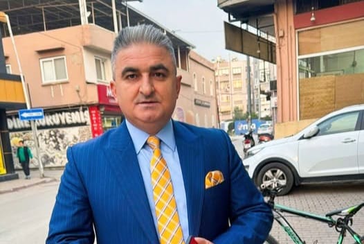 Toplumların manevi rehberleri, sadece cami kürsüsünde değil, hayatın her alanında