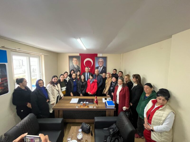 
Törende Adana İl Başkanı Veysel YILDIZ, İl yöneticileri, İlçe Başkanları