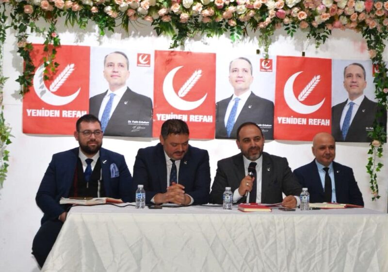 Yeniden Refah Partisi’nin şubat ayı İl Divan Toplantısında konuşan İl