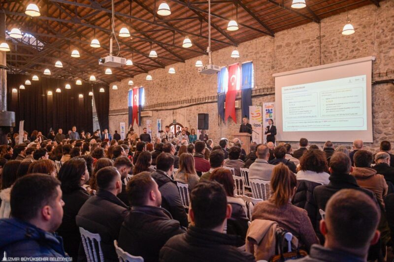 İzmir Büyükşehir Belediyesi’nin 2025-2029 Stratejik Planı’yla uyumlu olarak gençlerin hak,