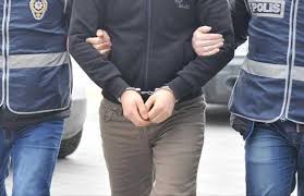 
İstanbul'da yasa dışı bahis faaliyetlerine yönelik düzenlenen operasyonda 6 şüpheli