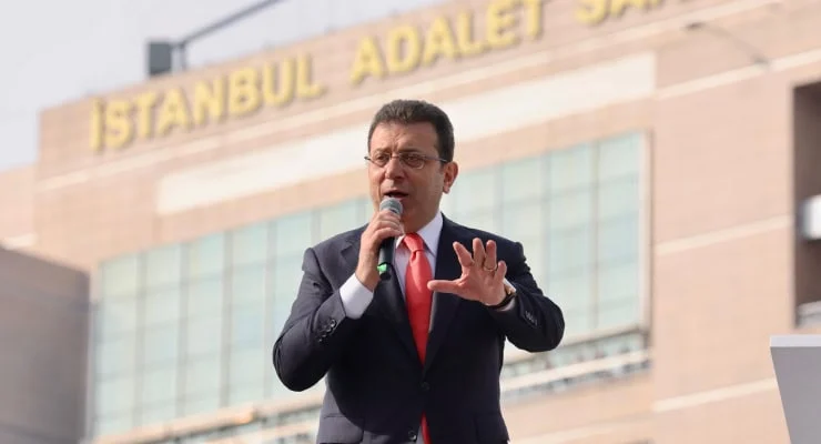 İstanbul Büyükşehir Belediye (İBB) Başkanı Ekrem İmamoğlu ve Halk TV