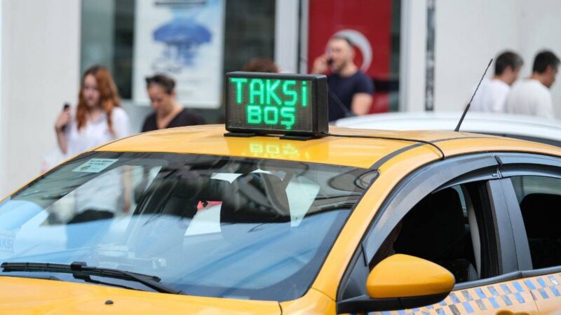 1 Mart 2025 itibarıyla, Türkiye genelindeki tüm taksilerde araç içi