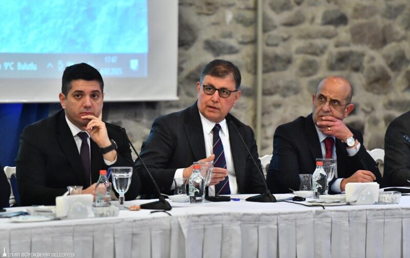 İzmir Ekonomik Kalkınma Koordinasyon Kurulu'nun (İEKKK) 133’üncü toplantısında konuşan İzmir