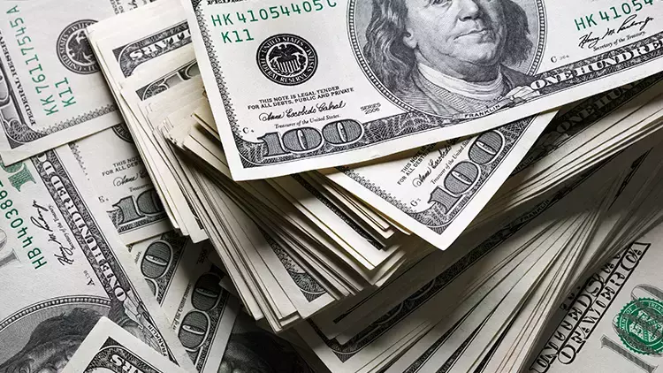 İstanbul Büyükşehir Belediye Başkanı İmamoğlu ve 100'den fazla kişiye verilen