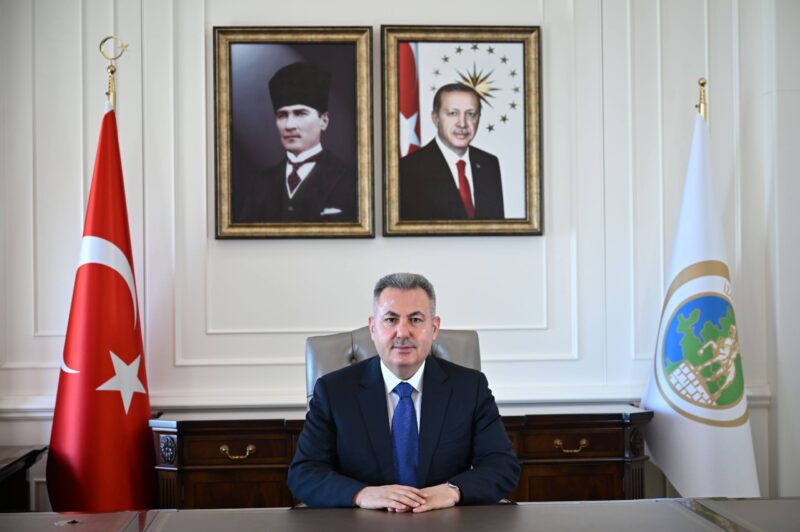 “Maneviyat iklimi ve iyilik zeminiyle bir huzur kaynağı olan M&uuml;barek