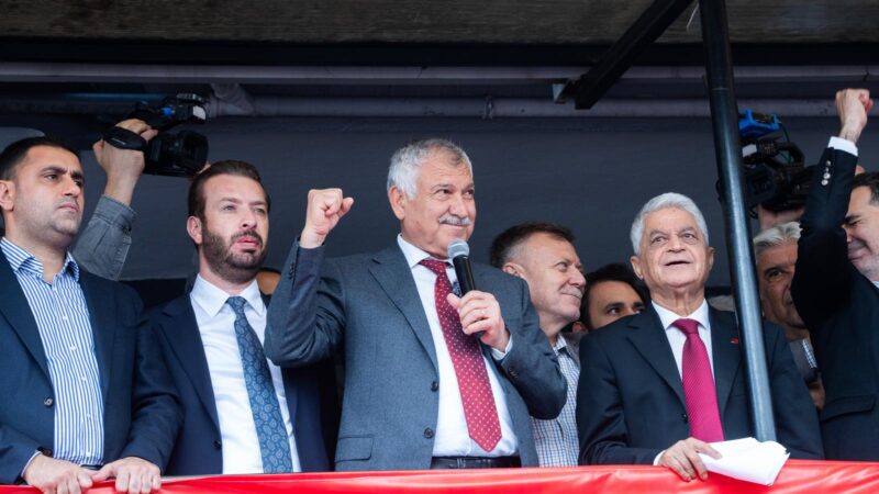 İstanbul Büyükşehir Belediye Başkanı Ekrem İmamoğlu’nun gözaltına alınmasının ardından Adana’da
