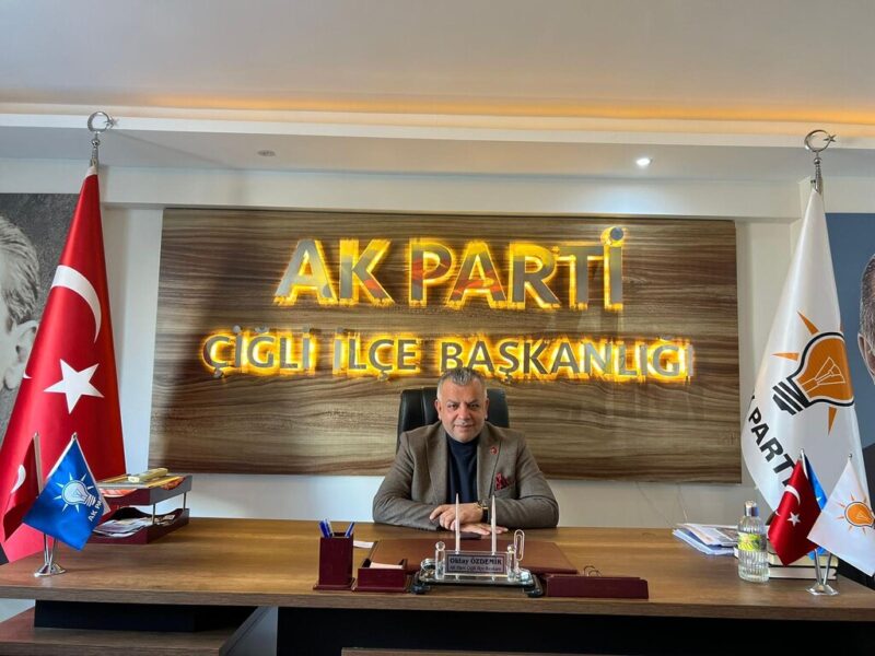 AK Parti &Ccedil;iğli İl&ccedil;e Başkanı&nbsp;Oktay &Ouml;zdemir, m&uuml;barek Kadir Gecesi dolayısıyla