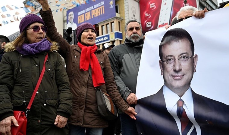 İBB Başkanı Ekrem İmamoğlu'nun tutukluluğunu protesto etmek için CHP, Maltepe'de