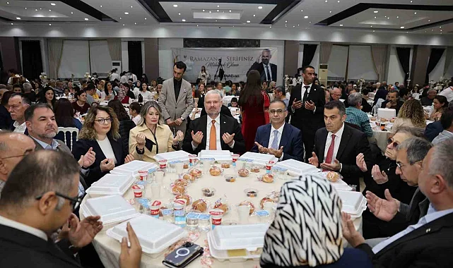 Menemen Belediye Başkanı Aydın Pehlivan, AK Parti Menemen İlçe Başkanlığı