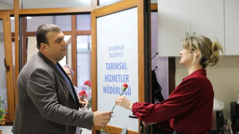 Seferihisar Belediye Başkanı İsmail Yetişkin, 8 Mart Dünya Emekçi Kadınlar
