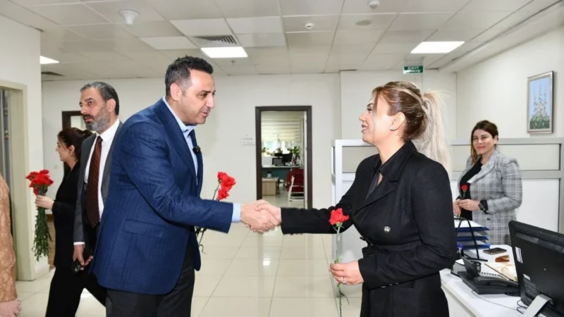 Çiğli Belediye Başkanı Onur Emrah Yıldız, 14 Mart Tıp Bayramı
