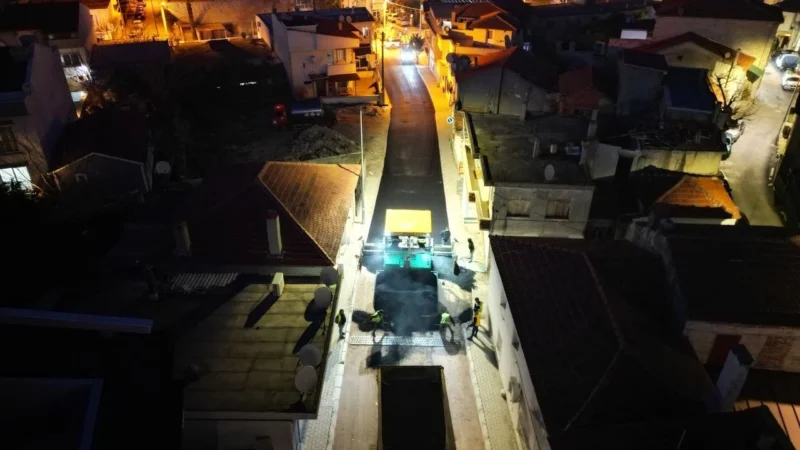 Urla, altyapı çalışmalarının tamamlanmasının ardından, asfalt ve parke taşları ile
