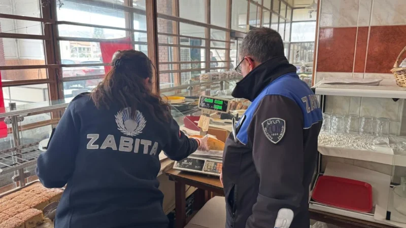 Urla Belediyesi Zabıta Müdürlüğü ekipleri, Ramazan Bayramı öncesinde ilçe genelinde