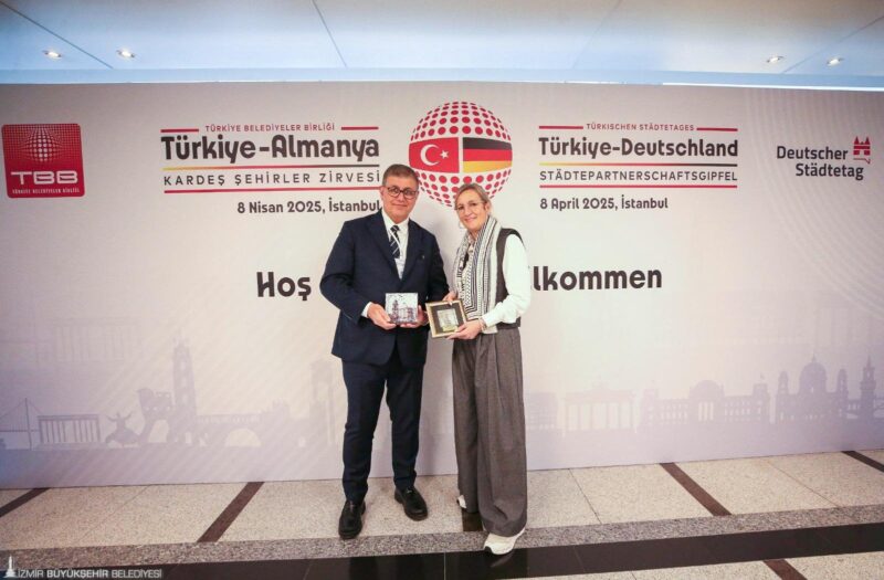 İzmir Büyükşehir Belediye Başkanı Dr. Cemil Tugay, Türkiye Belediyeler Birliği