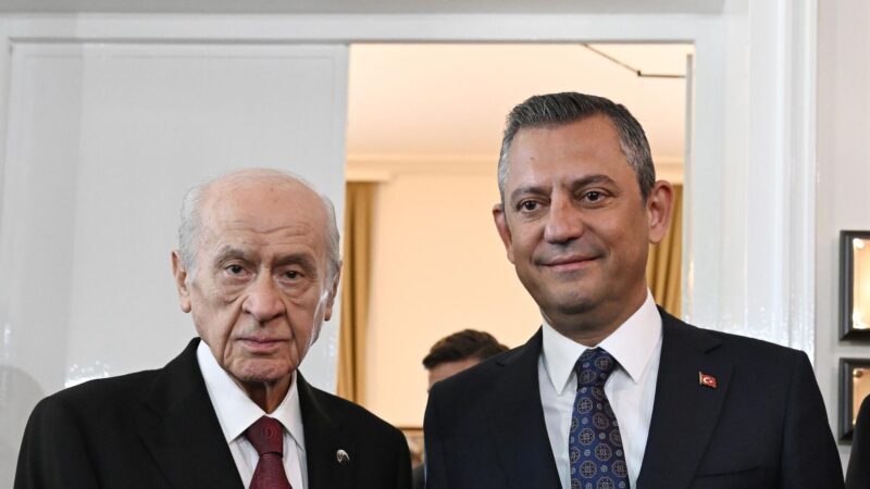 CHP Genel Başkanı Özgür Özel'in, MHP lideri Devlet Bahçeli'ye yaptığı,