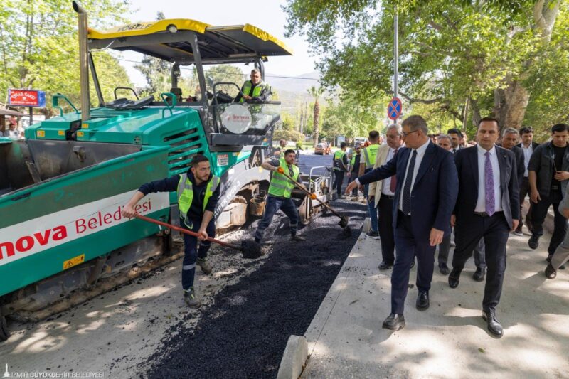 İzmir Büyükşehir Belediye Başkanı Dr. Cemil Tugay, CHP’li belediyelerin ve