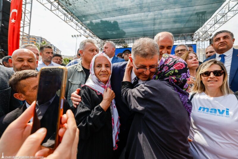 İzmir Büyükşehir Belediye Başkanı Dr. Cemil Tugay, İZSU Genel Müdürlüğü
