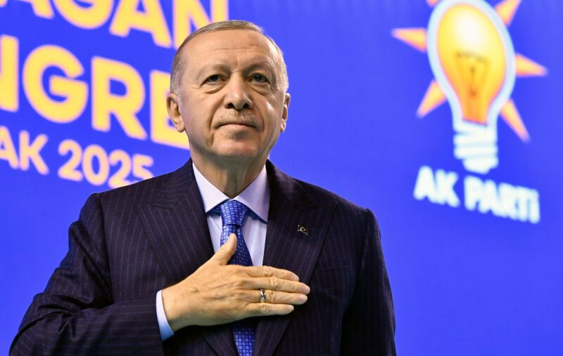 AKP Genel Başkanı ve Cumhurbaşkanı Recep Tayyip Erdoğan, partisinin Türkiye
