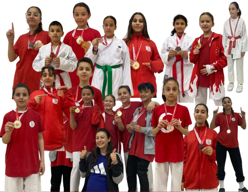 Bayraklı Belediyesi, sporcuları başarılarını büyütmeye devam ediyor. Farklı kategorilerde katıldıkları