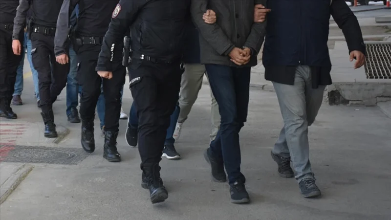 İçişleri Bakanı Ali Yerlikaya, İstanbul ve Diyarbakır'da gerçekleştirilen geniş çaplı
