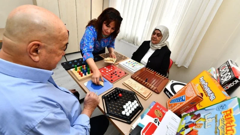 İzmir Büyükşehir Belediyesi, 55 yaş ve üzeri vatandaşlar için Güzelbahçe