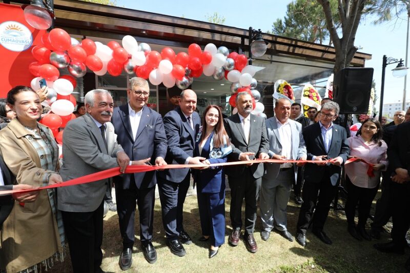 İzmir Büyükşehir Belediye Başkanı Dr. Cemil Tugay, Menderes Belediyesi tarafından