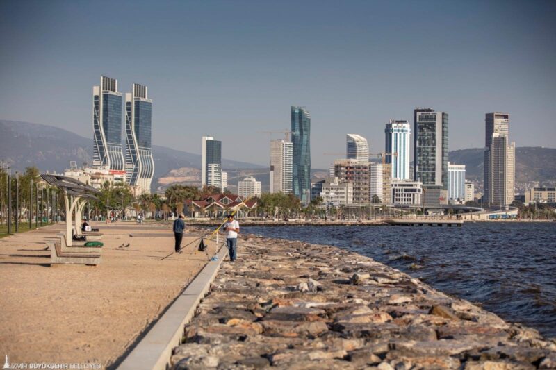İzmir Büyükşehir Belediyesi, olası bir afet sonrasına yönelik stratejilerini belirledi.
