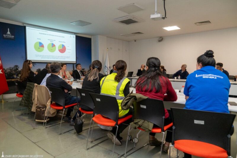 İzmir Büyükşehir Belediyesi, kurak geçen kışın ardından yaz sezonu öncesi
