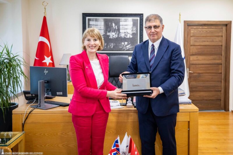 İzmir Büyükşehir Belediye Başkanı Dr. Cemil Tugay, Birleşik Krallık Türkiye
