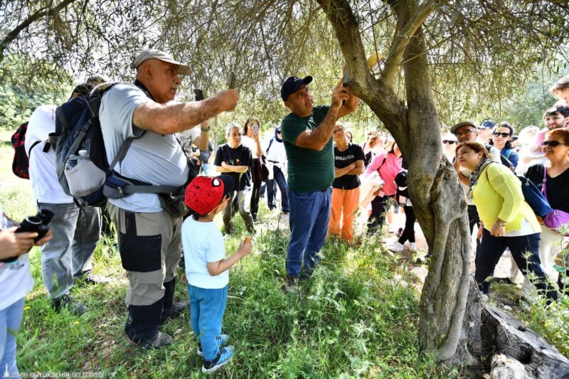 İzmir Büyükşehir Belediyesi’nin başlattığı “Parkta Etkinlik Var” programı, Akdeniz ekosisteminin