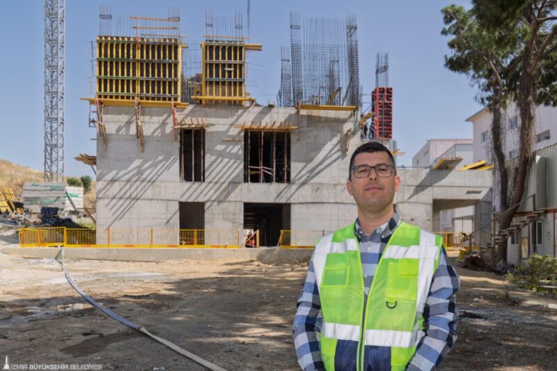 İzmir Büyükşehir Belediyesi’nin 549 milyon liralık yatırımla hayata geçireceği Eşrefpaşa
