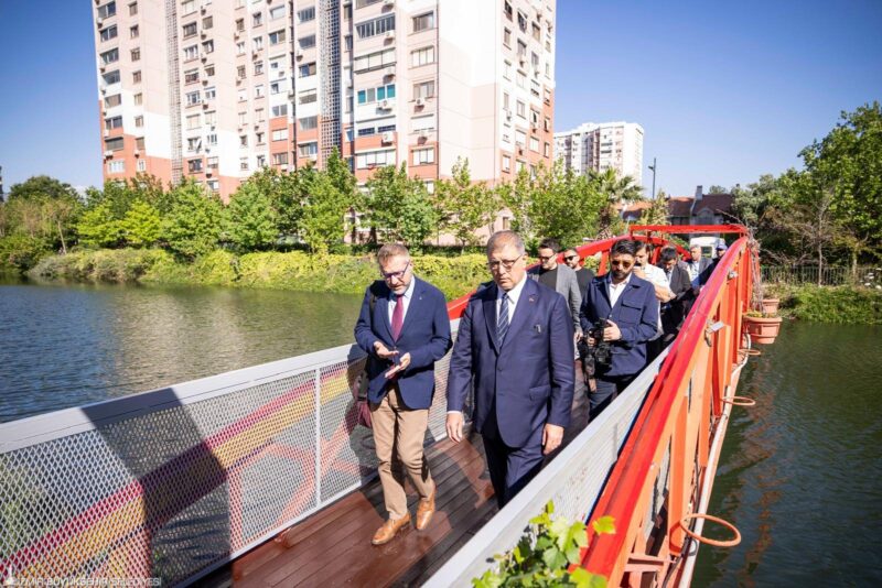 İzmir Büyükşehir Belediye Başkanı Dr. Cemil Tugay, Avrupa Birliği (AB)