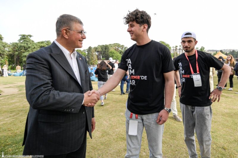 İzmir Büyükşehir Belediyesi'nin 19 Mayıs Atatürk'ü Anma, Gençlik ve Spor