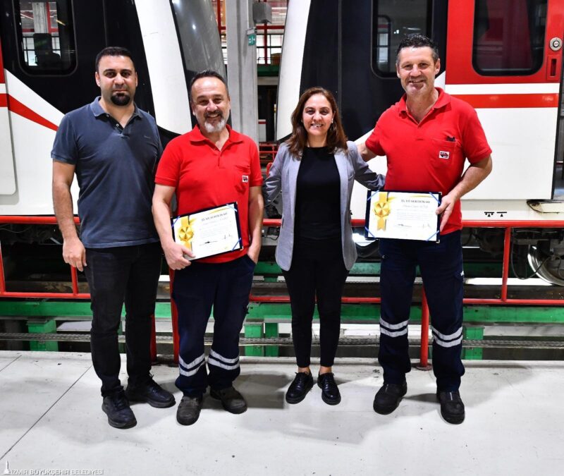 22 Mayıs 2000’de 11 kilometrelik hat uzunluğuyla hizmete başlayan İzmir