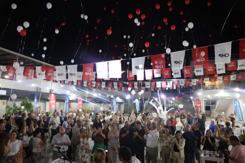 Güzelbahçe Belediye Başkanı Mustafa Günay, 2024 seçim sürecinde görev alan