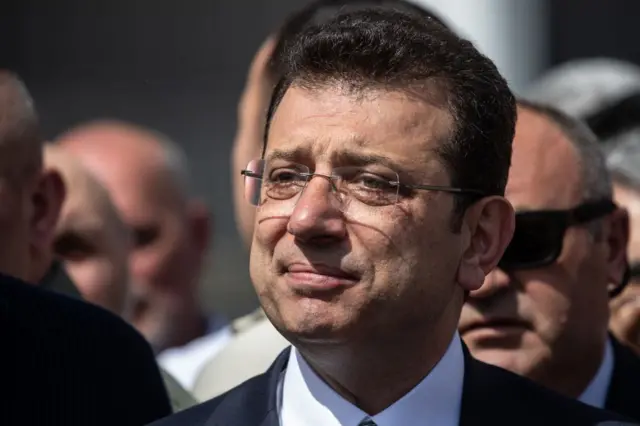 Silivri Cezaevi’nde tutuklu bulunan CHP’nin Cumhurbaşkanı adayı Ekrem İmamoğlu, Ferdi