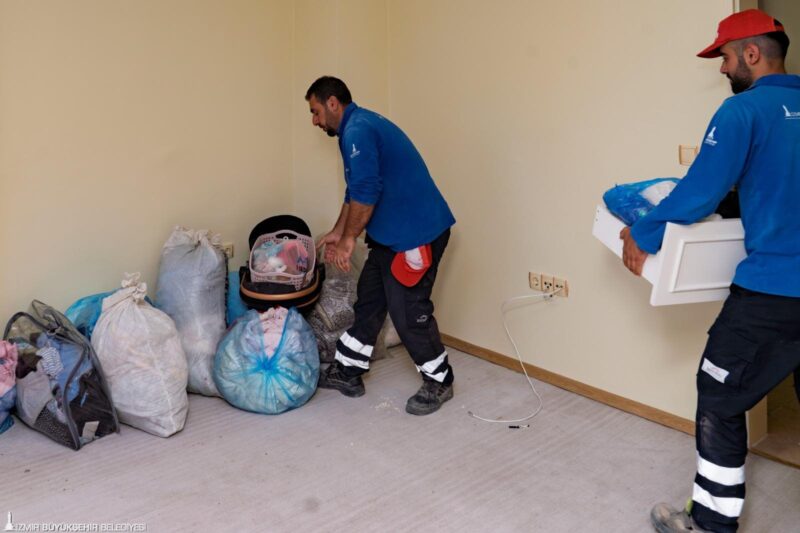 İzmir Büyükşehir Belediyesi, Buca Onat Tüneli inşaatı sırasında evi zarar