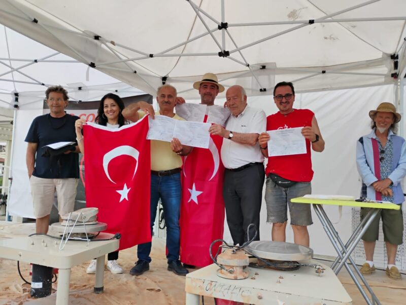 Dünya genelinde saygın bir noktaya erişen Menemen çömlekçiliği, Fransa’da da