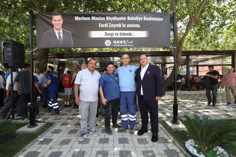 Menderes Belediyesi, Ferdi Zeyrek anısına ücretsiz yemek ve lokma dağıtımı